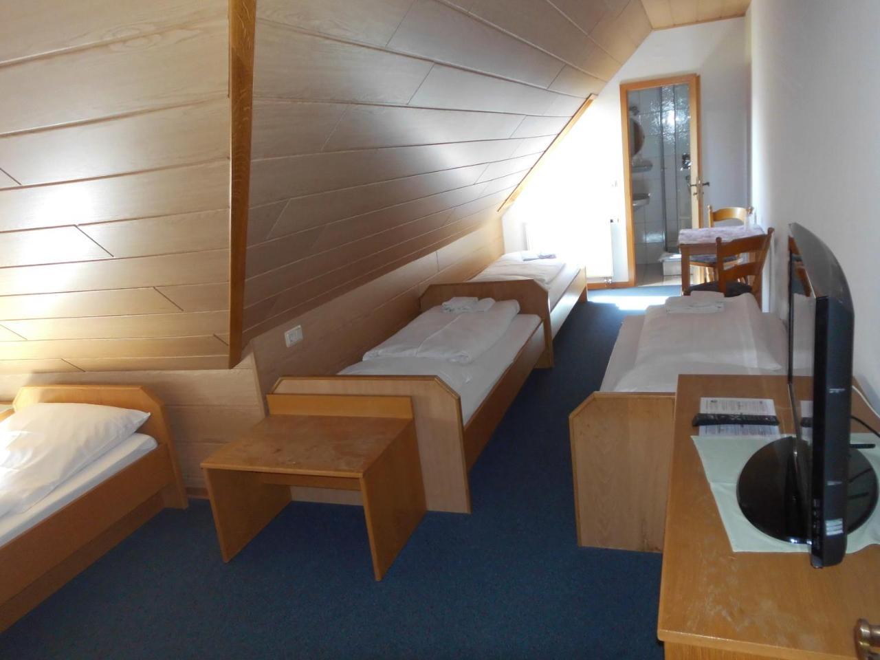 Landgasthof Zum Hirschen Hafenlohr Экстерьер фото